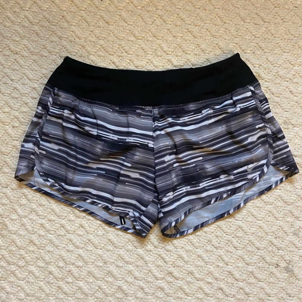 Nike women’s running shorts